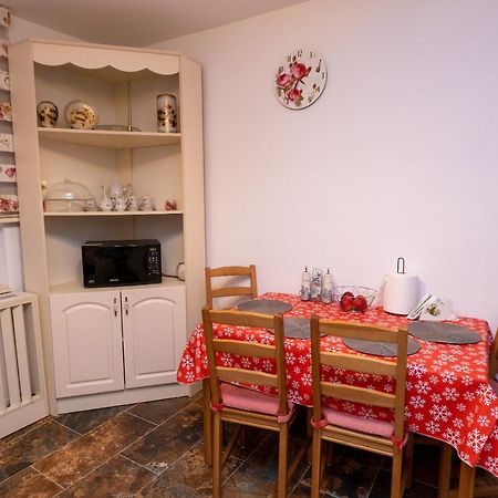 Stella'S Cozy Home Balotešti Exteriér fotografie